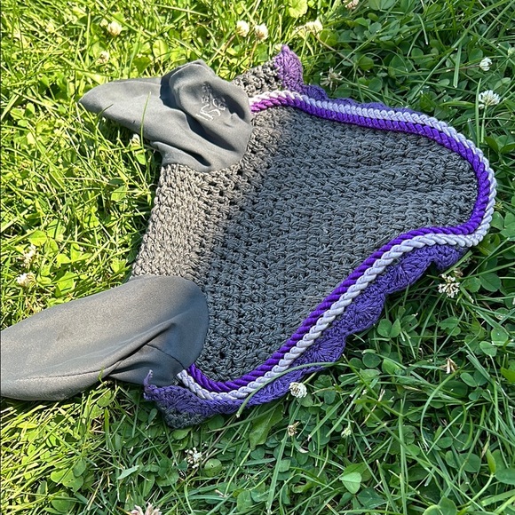 Gray and Purple Lacrosse Stick Head with Semi-Soft Mesh horse bonnet - Picture 1 of 4